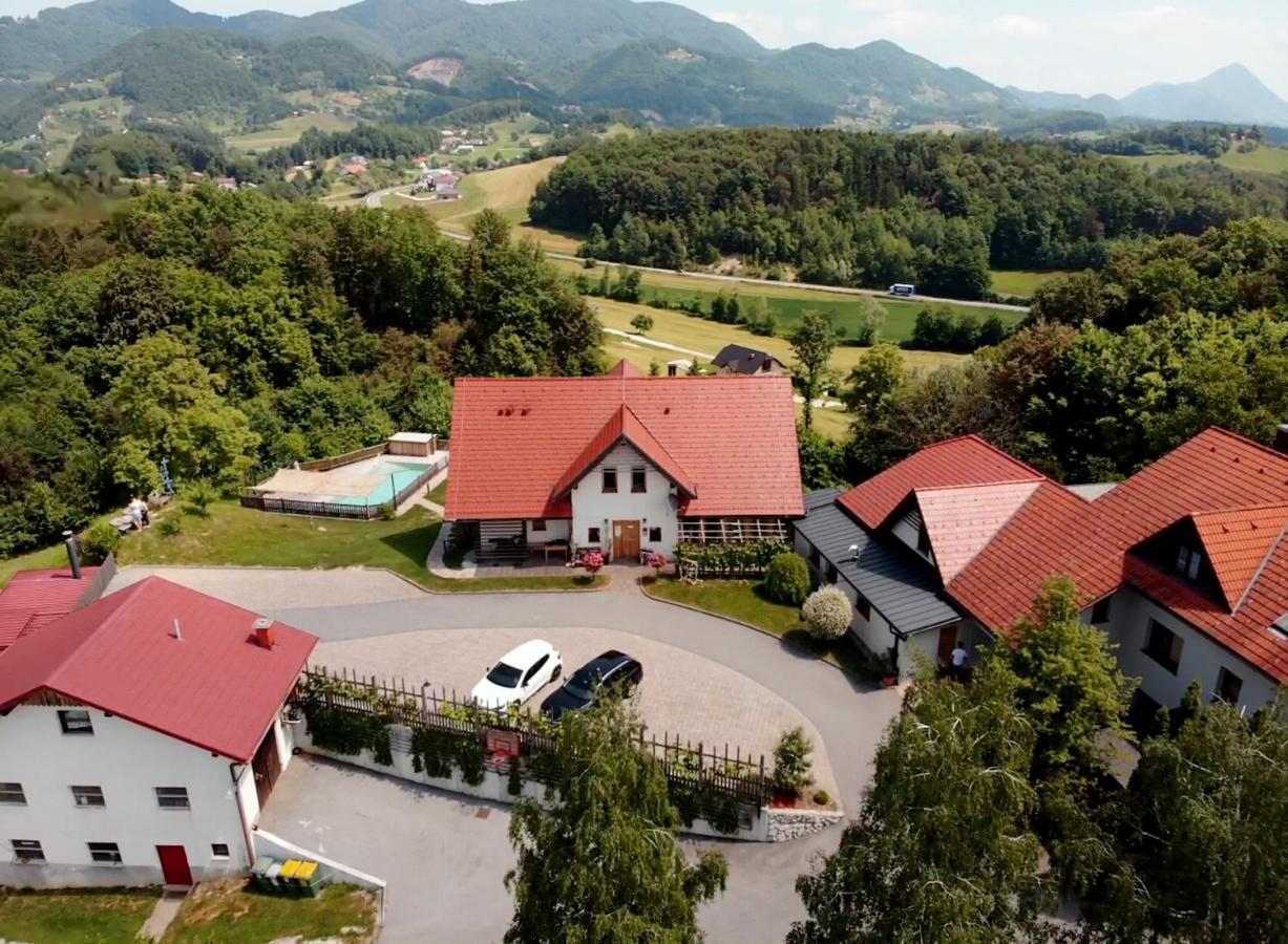 Relax Guest House Marjanca 로가스카슬라티나 외부 사진