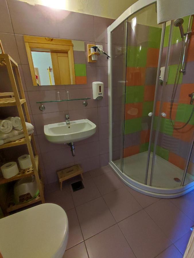 Relax Guest House Marjanca 로가스카슬라티나 외부 사진