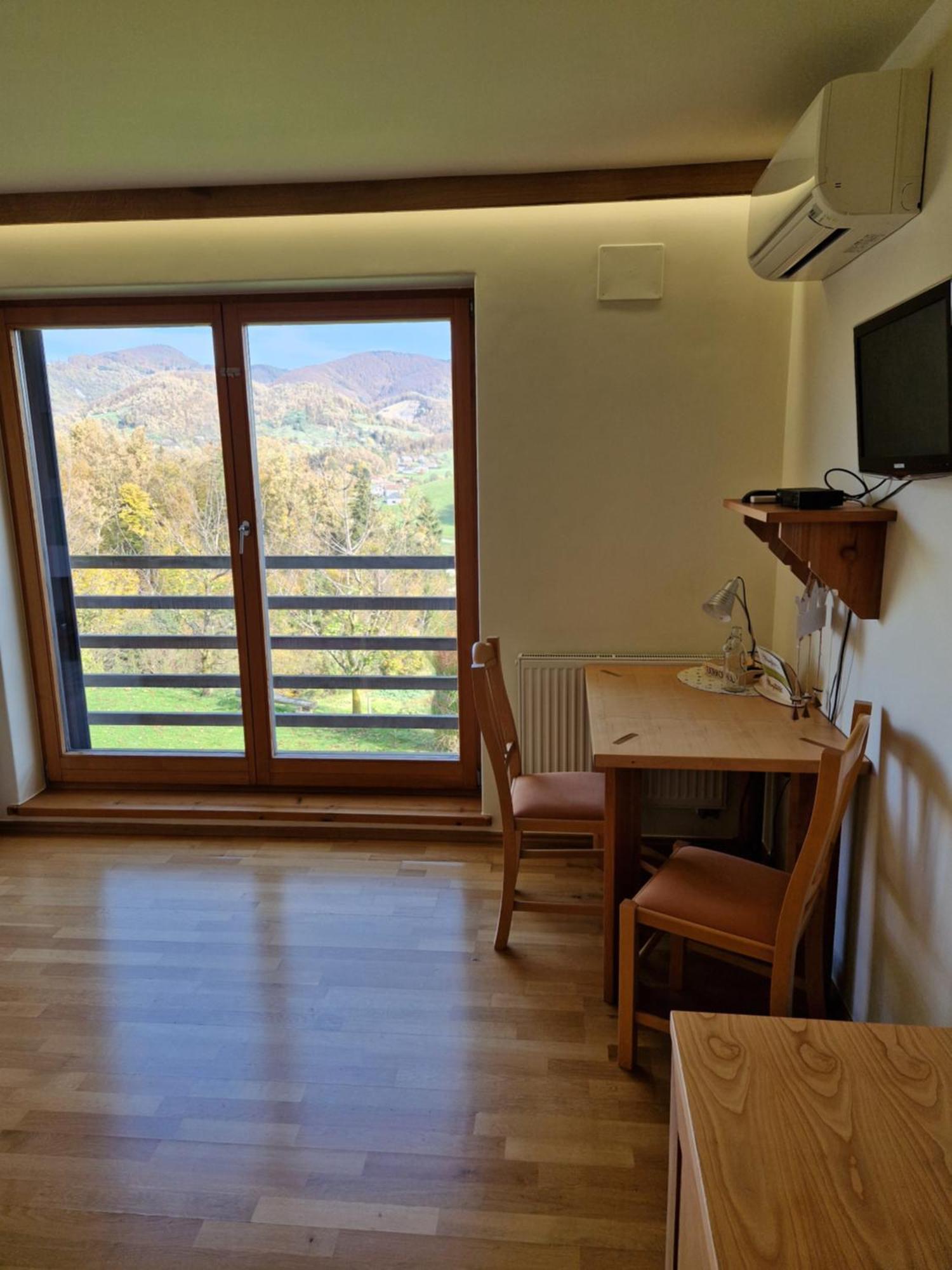 Relax Guest House Marjanca 로가스카슬라티나 외부 사진